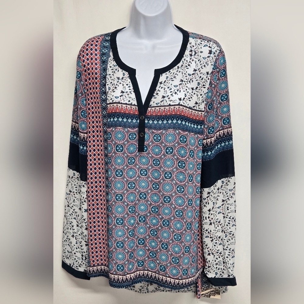 Eyeshadow XL Lightweight Semi Sheer Top V Neck Long Sleeve Boho